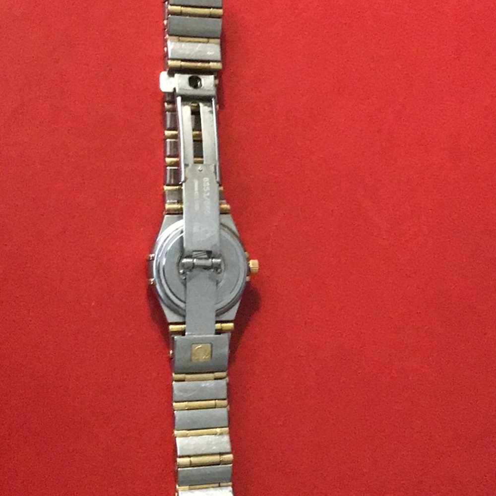 Beautiful Pearl Face Omega Lady’s Diamond … - Picture 3 of 3